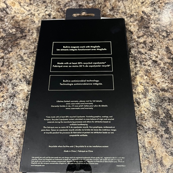 Kate Spade cell phone case - Picture 3 of 4